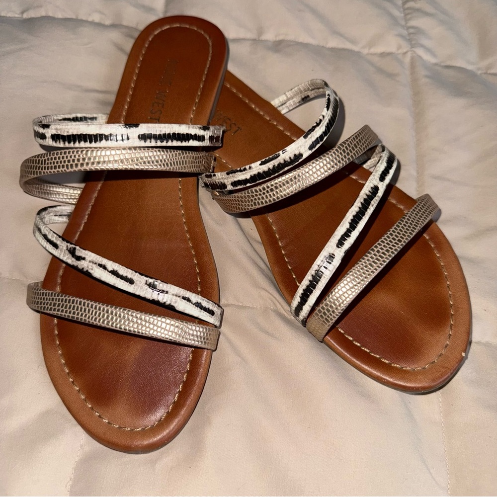 Stylish Women's Strappy Sandals - Black and Tan
